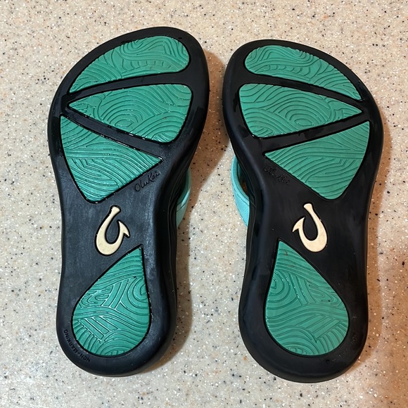 Olukai Flip Flops - Picture 3 of 3